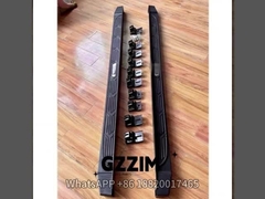 Le tableau de bord de course de voiture Innova 2023